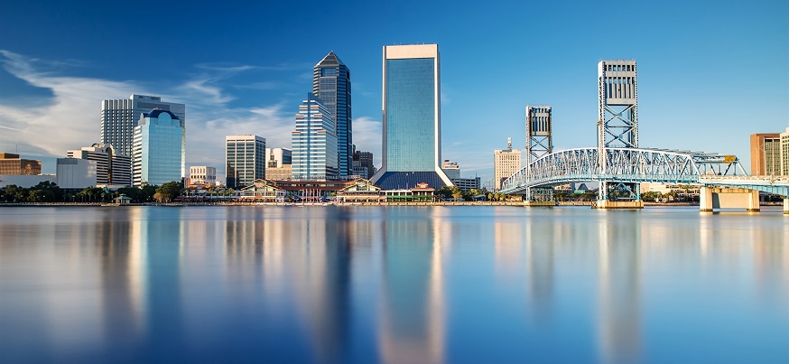 Traffic crossing the Dames Point Bridge over the St. Johns River in Jacksonville